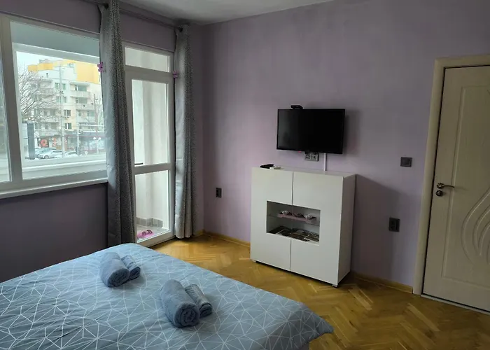 Lejlighed за нощувка, център!